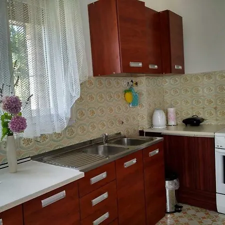 Carnerolo*** Apartman Fiume Kültér fotó